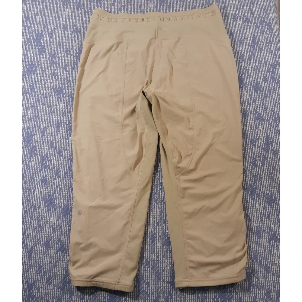 Lululemon Dance Studio Joggers Crop Pants Womens Size 14 Tan High Rise LW6CLWS